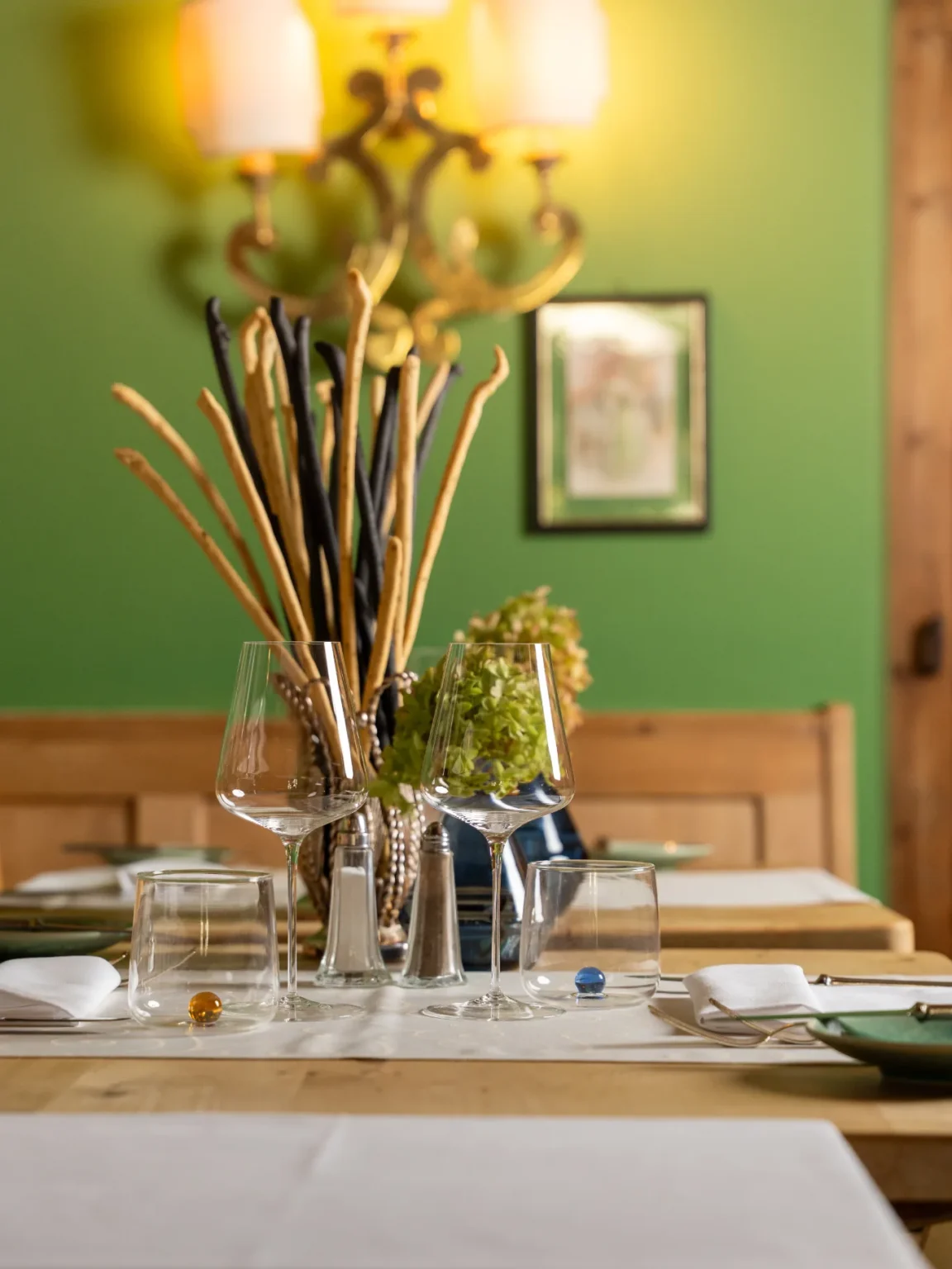 Table in Restaurant Green